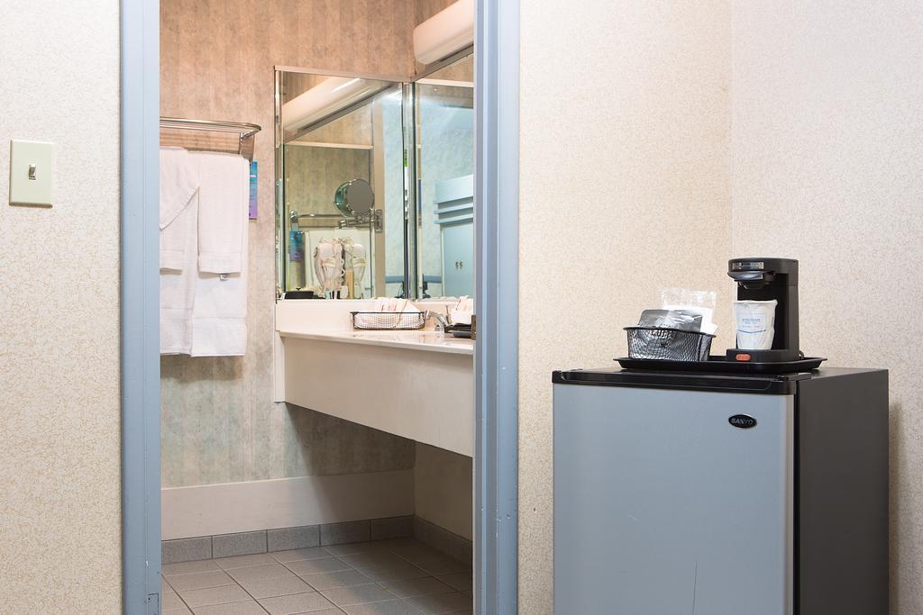 Travelodge Hotel At Lax Los Angeles Esterno foto