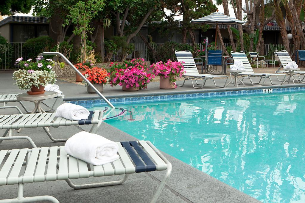 Travelodge Hotel At Lax Los Angeles Esterno foto