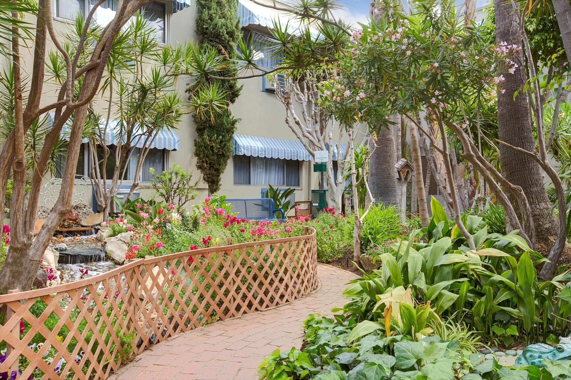 Travelodge Hotel At Lax Los Angeles Esterno foto