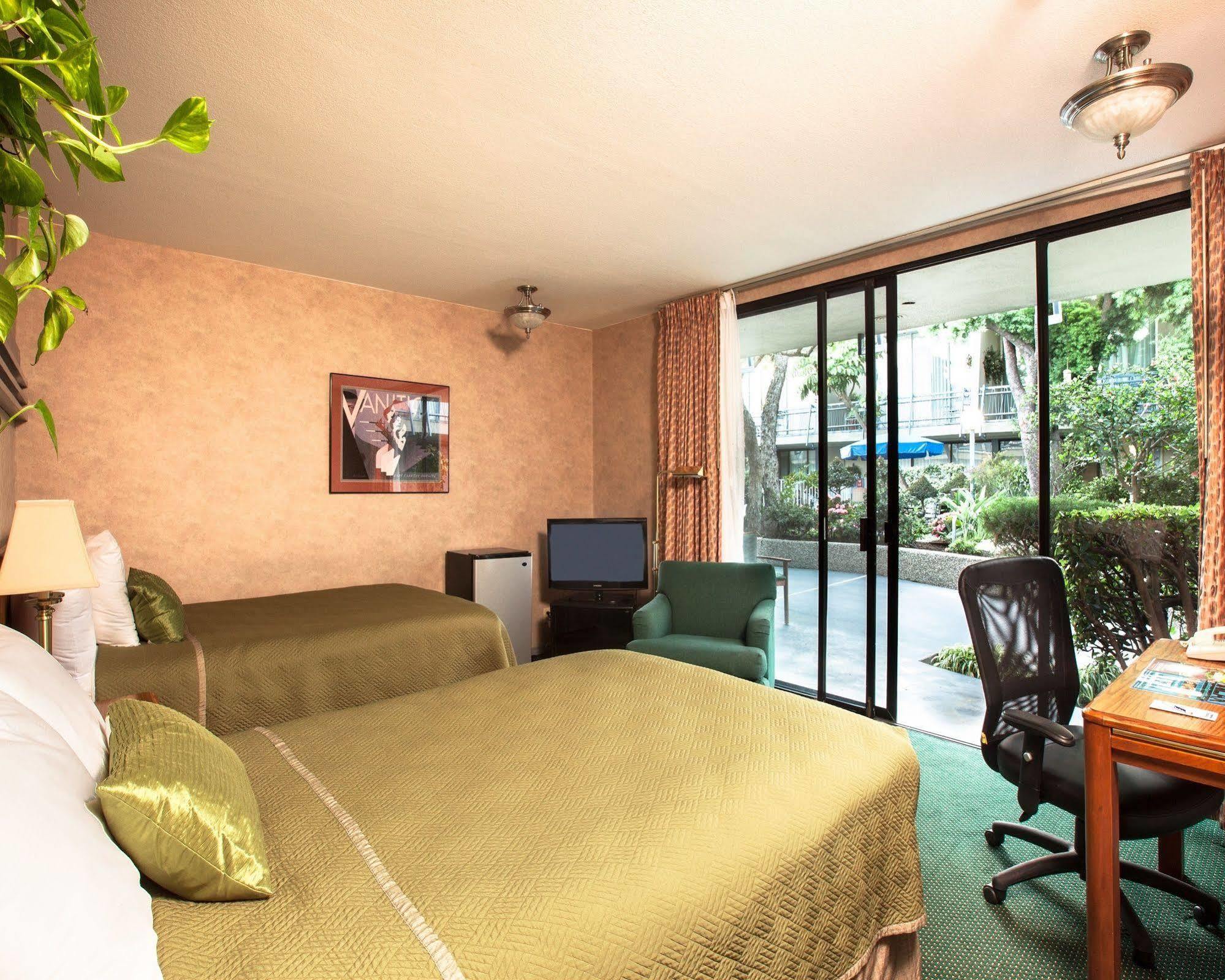 Travelodge Hotel At Lax Los Angeles Esterno foto
