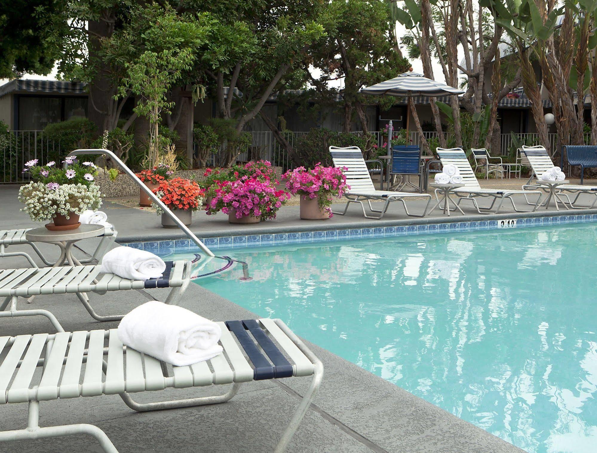 Travelodge Hotel At Lax Los Angeles Esterno foto