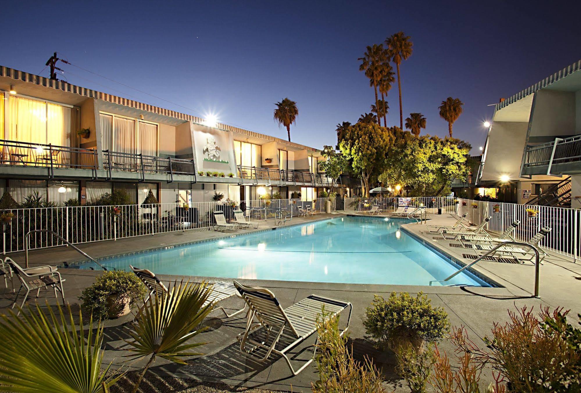 Travelodge Hotel At Lax Los Angeles Servizi foto
